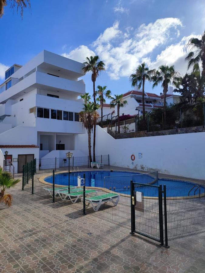 Fine Art Jeans Apartment Arona  Exterior foto