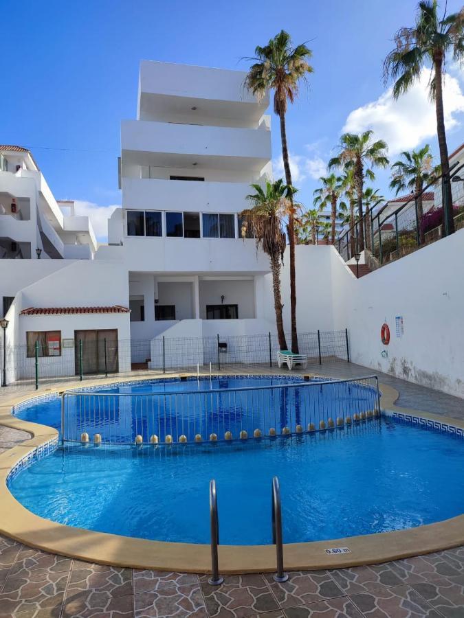Fine Art Jeans Apartment Arona  Exterior foto