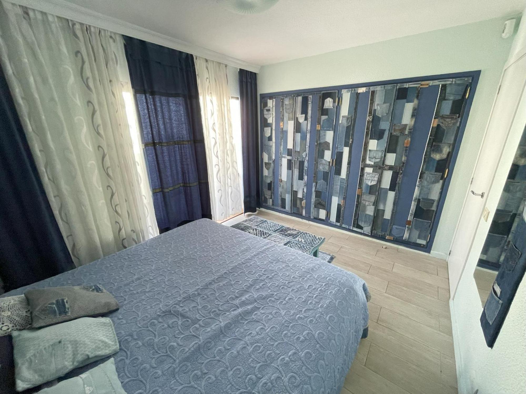 Fine Art Jeans Apartment Arona  Exterior foto